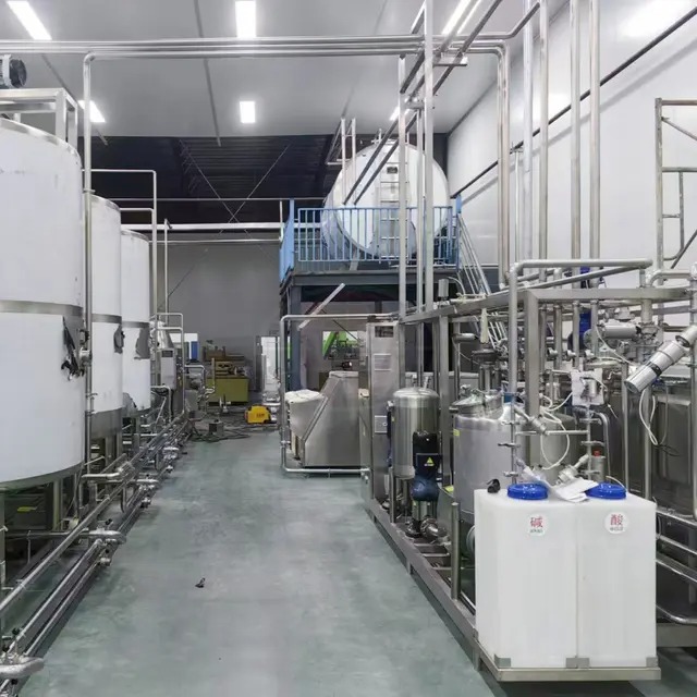 l&iacute;nea de producci&oacute;n de leche