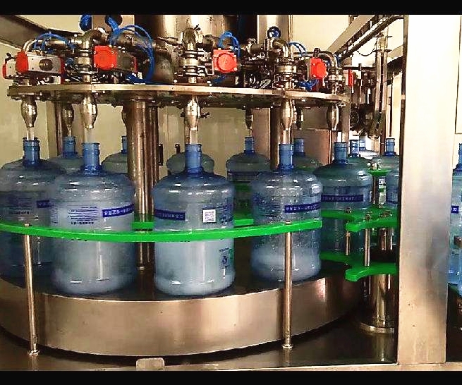 Línea de llenado de agua de 5 galones