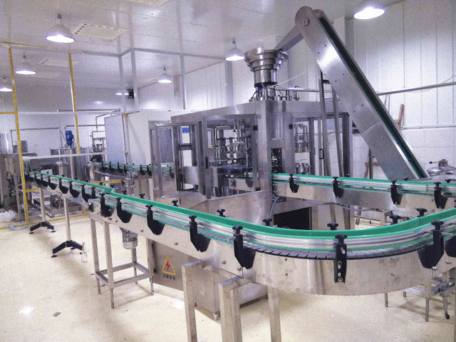 Máquina de línea de producción de agua embotellada automática completa