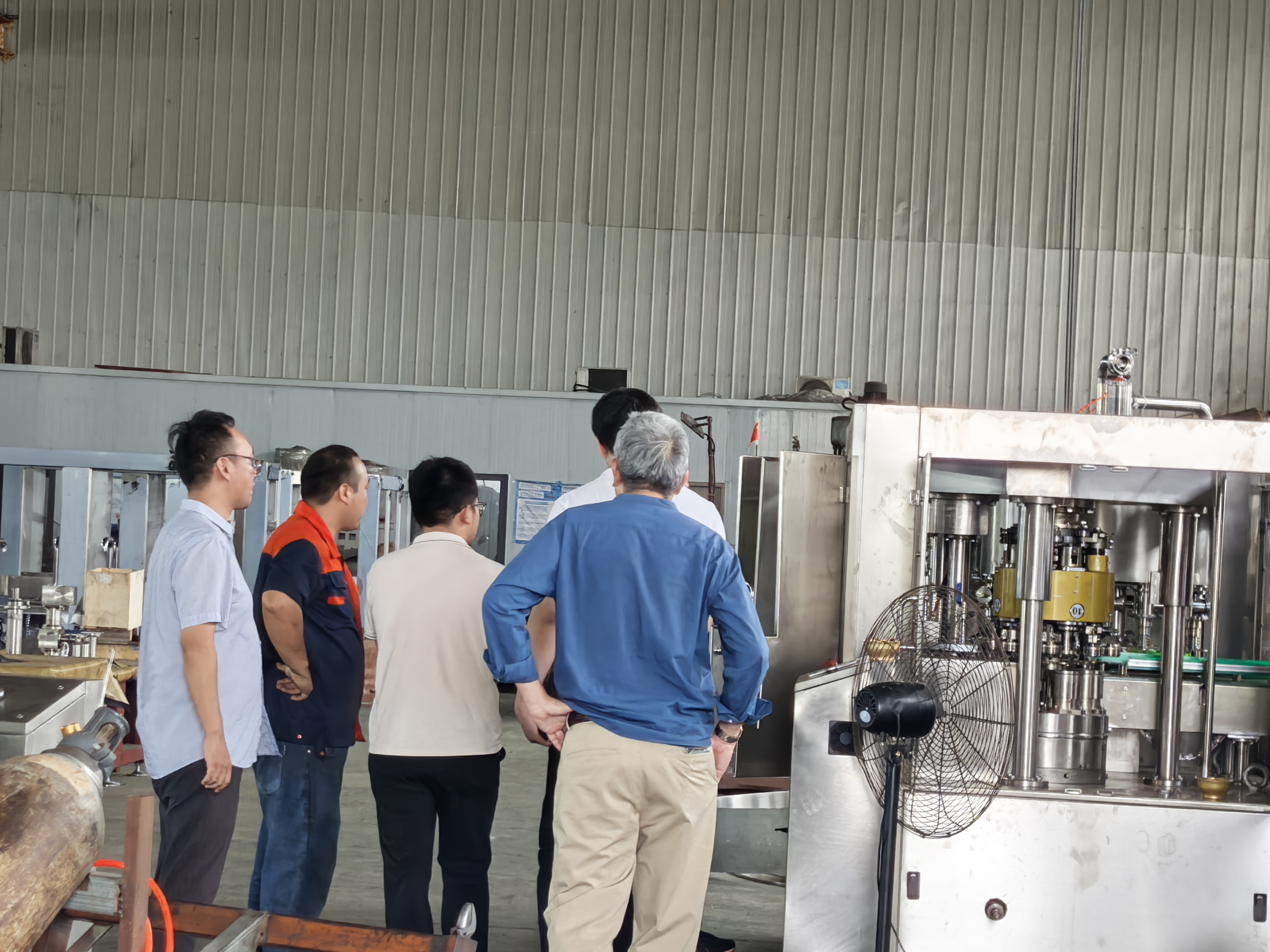 Impulsar el éxito del cliente a través de la innovación y el soporte posventa integral