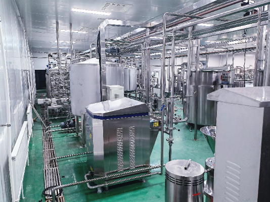 ¿Cómo se pueden planificar los cambios de productos en las líneas de bebidas?
